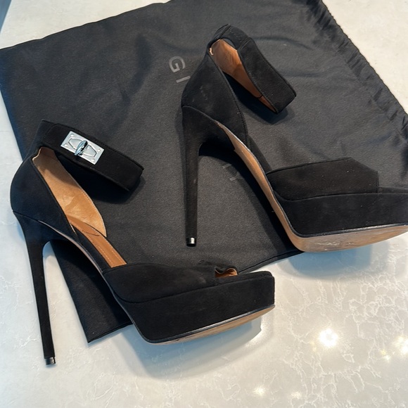 Givenchy Black Swede Heels, sz 39 - Picture 3 of 6